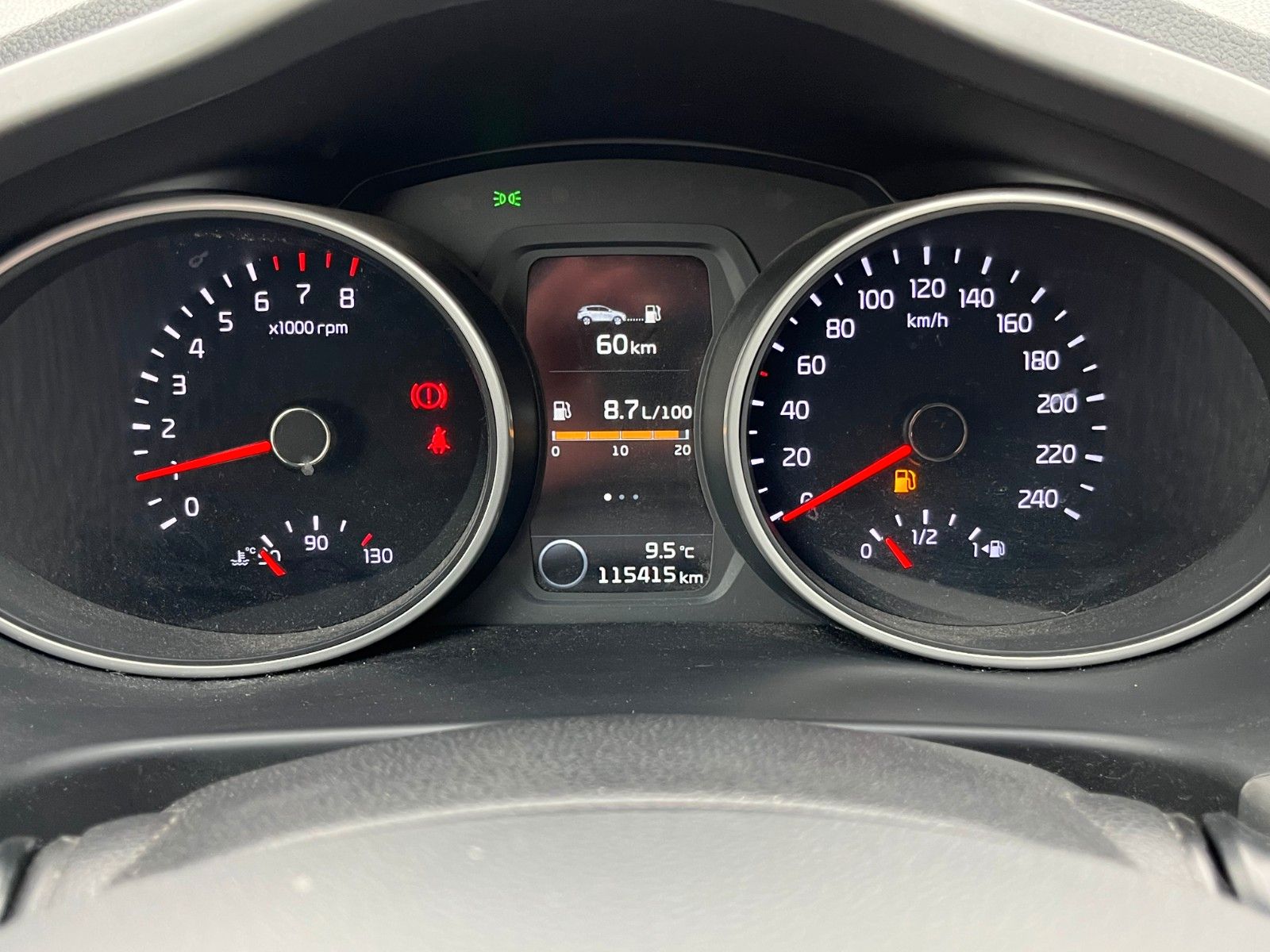 Fahrzeugabbildung Kia Sportage Attract 2WD 1.6 GDI Navi Kamera Tempoma