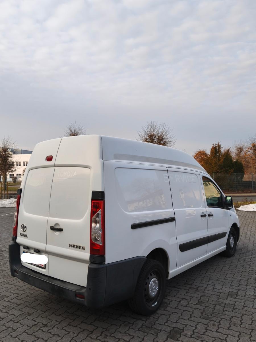 Toyota Proace Kasten Werkstattausbau + Standheizung