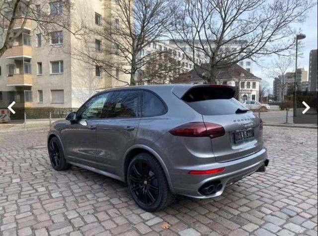 Porsche Cayenne GTS Voll Carbon 2016 SUV Grau