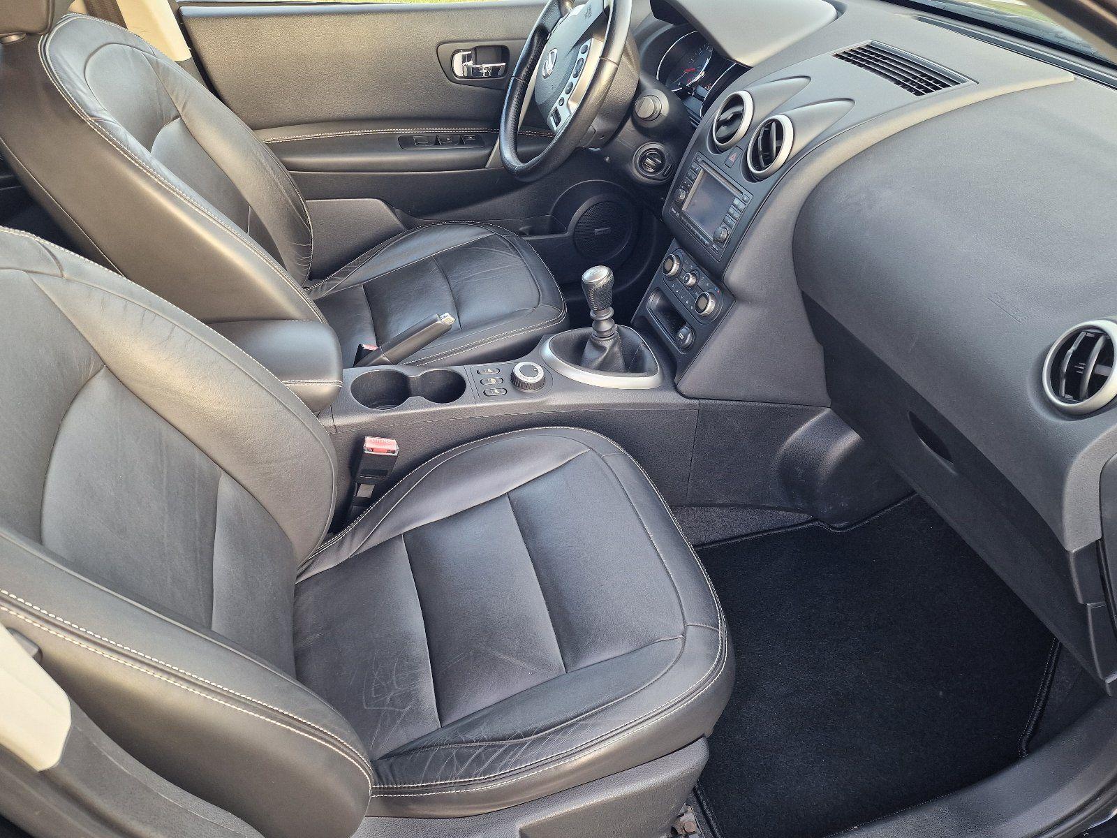 Nissan Qashqai+2 2010 — photo 10