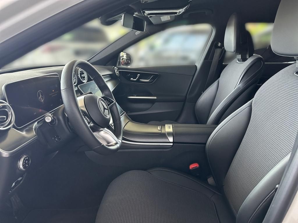 Fahrzeugabbildung Mercedes-Benz C 180 T Avantg. Totwi. Navi LED SHZ Memo Ambie.