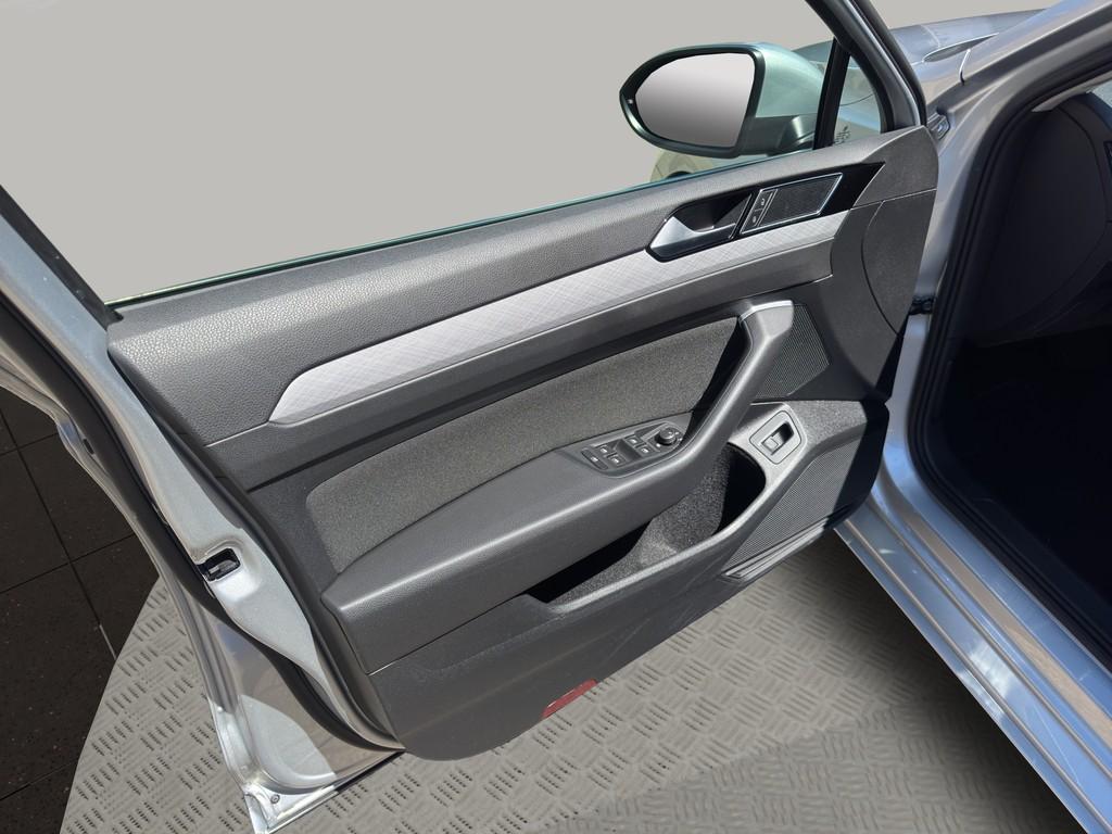 Volkswagen Passat Business 4Motion TDI DSG, миниатюра 10