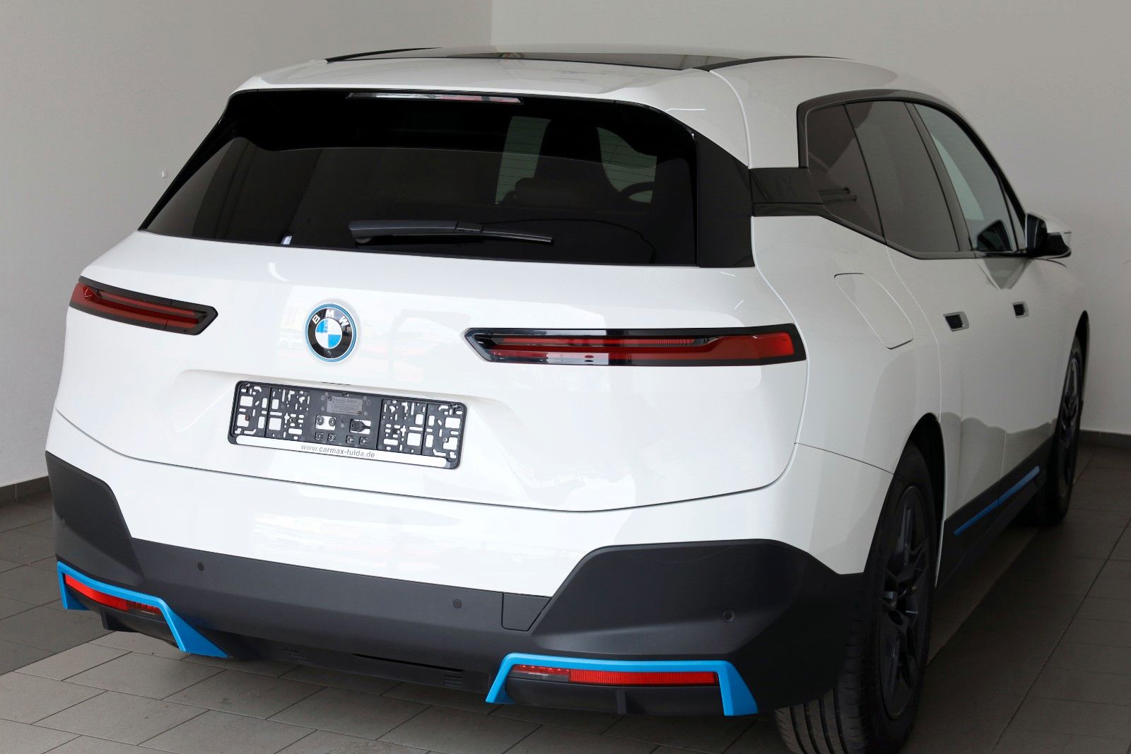 Fahrzeugabbildung BMW iX 50, Wärmekomfort,HUD,Laser,360K.,Pano,AHK,+WR