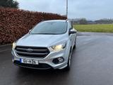 Ford Kuga 1,5 EcoBoost 4x4 134kW ST-Line Automat ... - silberne Ford Kuga