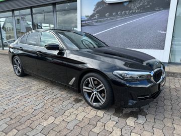 Fahrzeugabbildung BMW 520 i Limousine M Lenkrad Leder LED GSD 18"