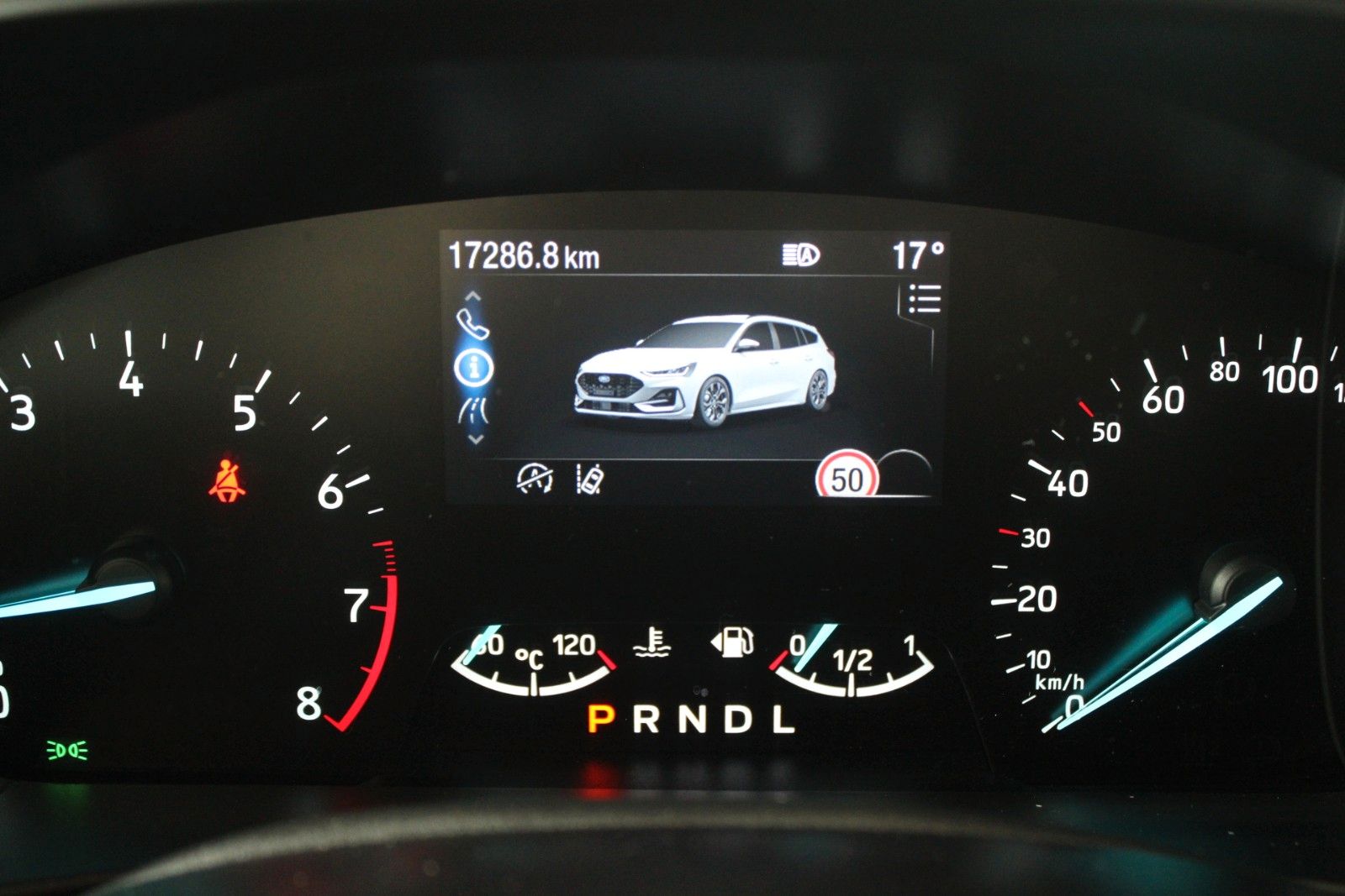 Fahrzeugabbildung Ford Focus ST-Line Aut. LED AHK ACC B&O WinterPak uvm