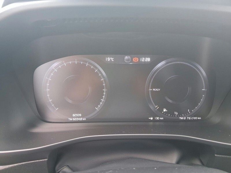 Volvo XC40 T4 Recharge Plug-in Hybrid 798) imagem 3