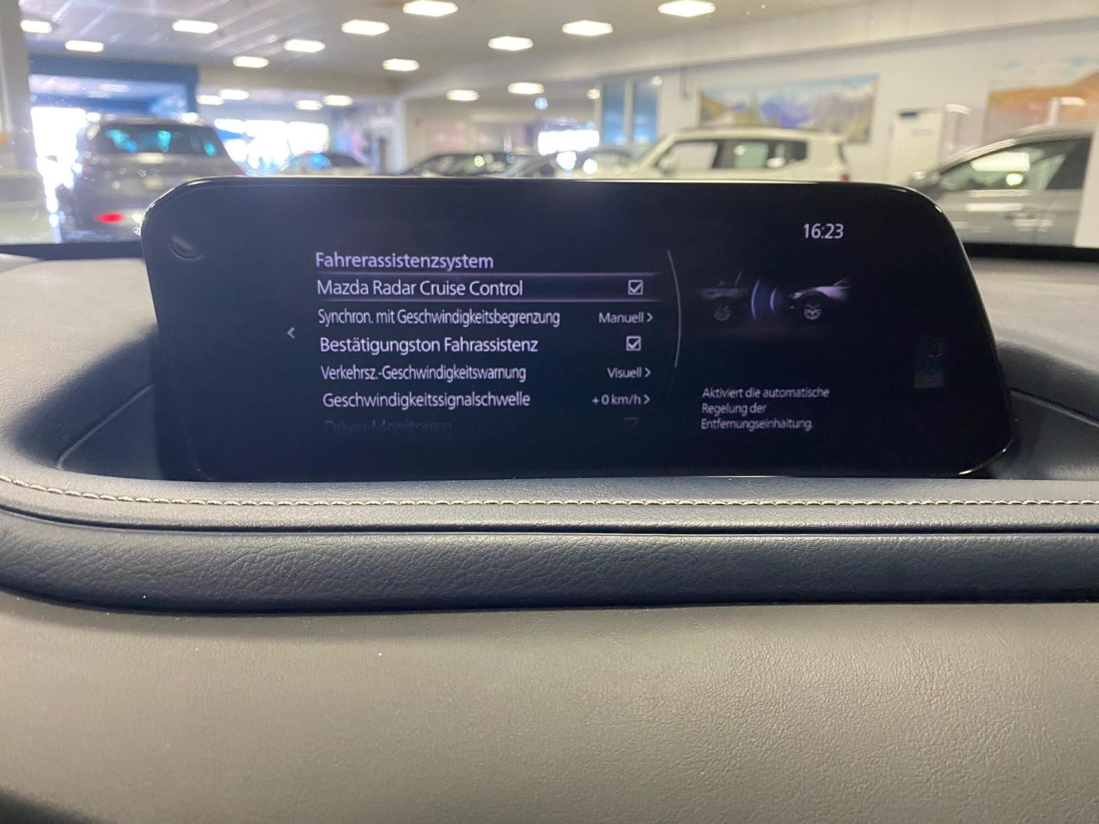Fahrzeugabbildung Mazda CX-30 APP+KLIMA+RFK+PDC+NAVI+SITZHEIZ+Head-Up+An