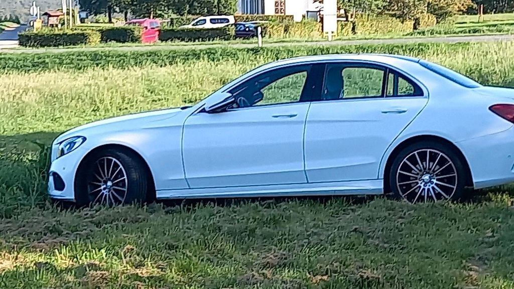 Image of Mercedes-Benz C 200