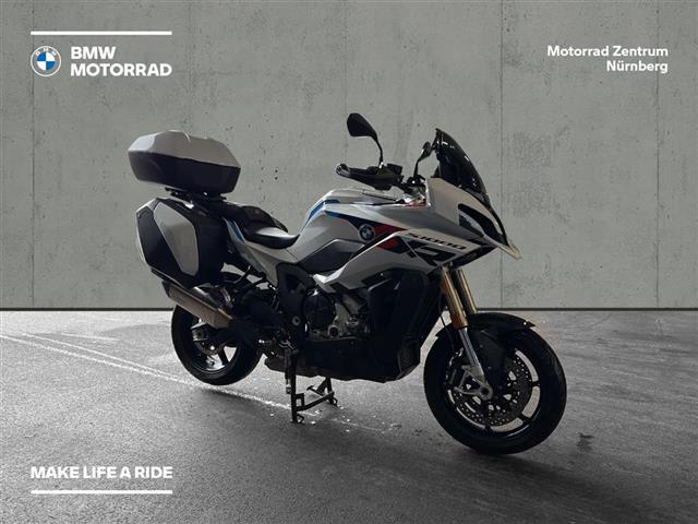 BMW S 1000 XR Motorsport mit Koffer und Topc