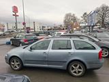 Skoda Octavia Combi Ambiente - Skoda Octavia aus 2005 mit Diesel-Antrieb