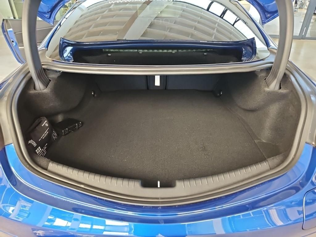 Fahrzeugabbildung Mercedes-Benz CLE 300 e +EDITION-AMG+AHK+WINTER+DIGITAL+SOUND+