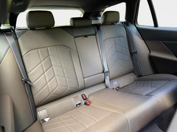 صورة مصغرة 12 لـ  BMW I5