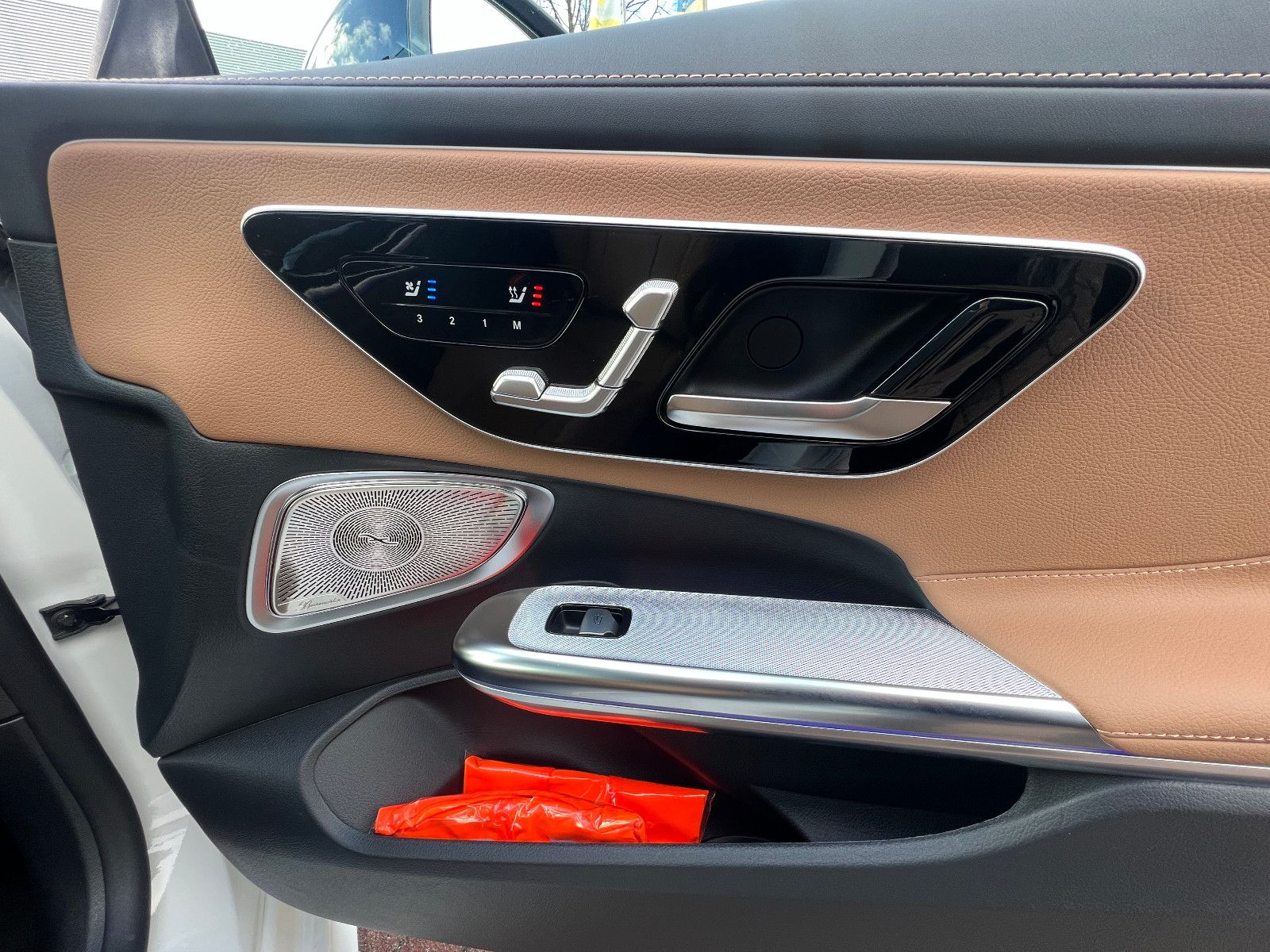 Fahrzeugabbildung Mercedes-Benz CLE 200 AMG LINE PREMIUM PANORAMA SITZKLIMA