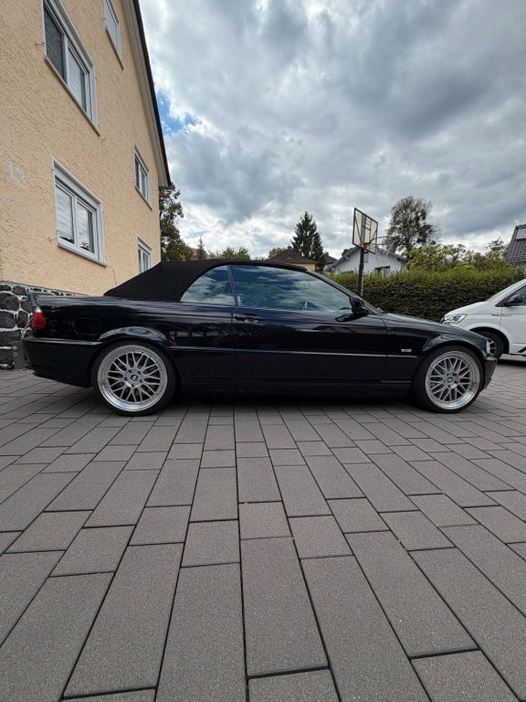 Image of BMW 330