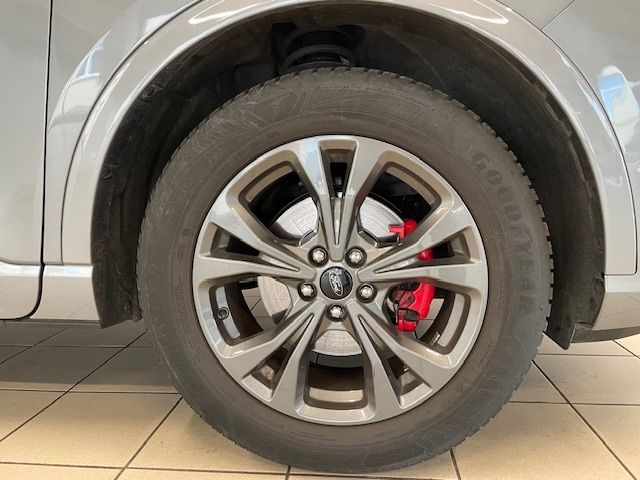 Fahrzeugabbildung Ford Kuga ST-Line X HUD Navi Digitales Cockpit Sounds