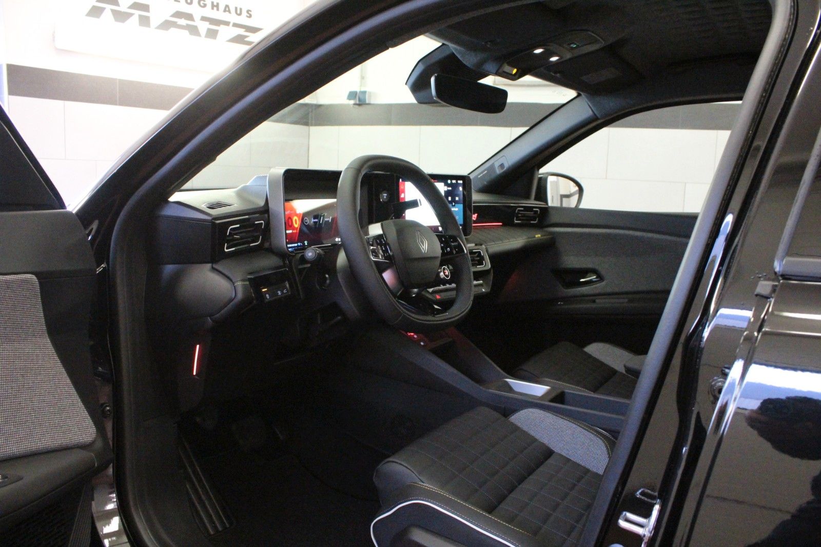 Fahrzeugabbildung Renault R 4 E-Tech 150 Comfort Range Iconic *Vollausst.*