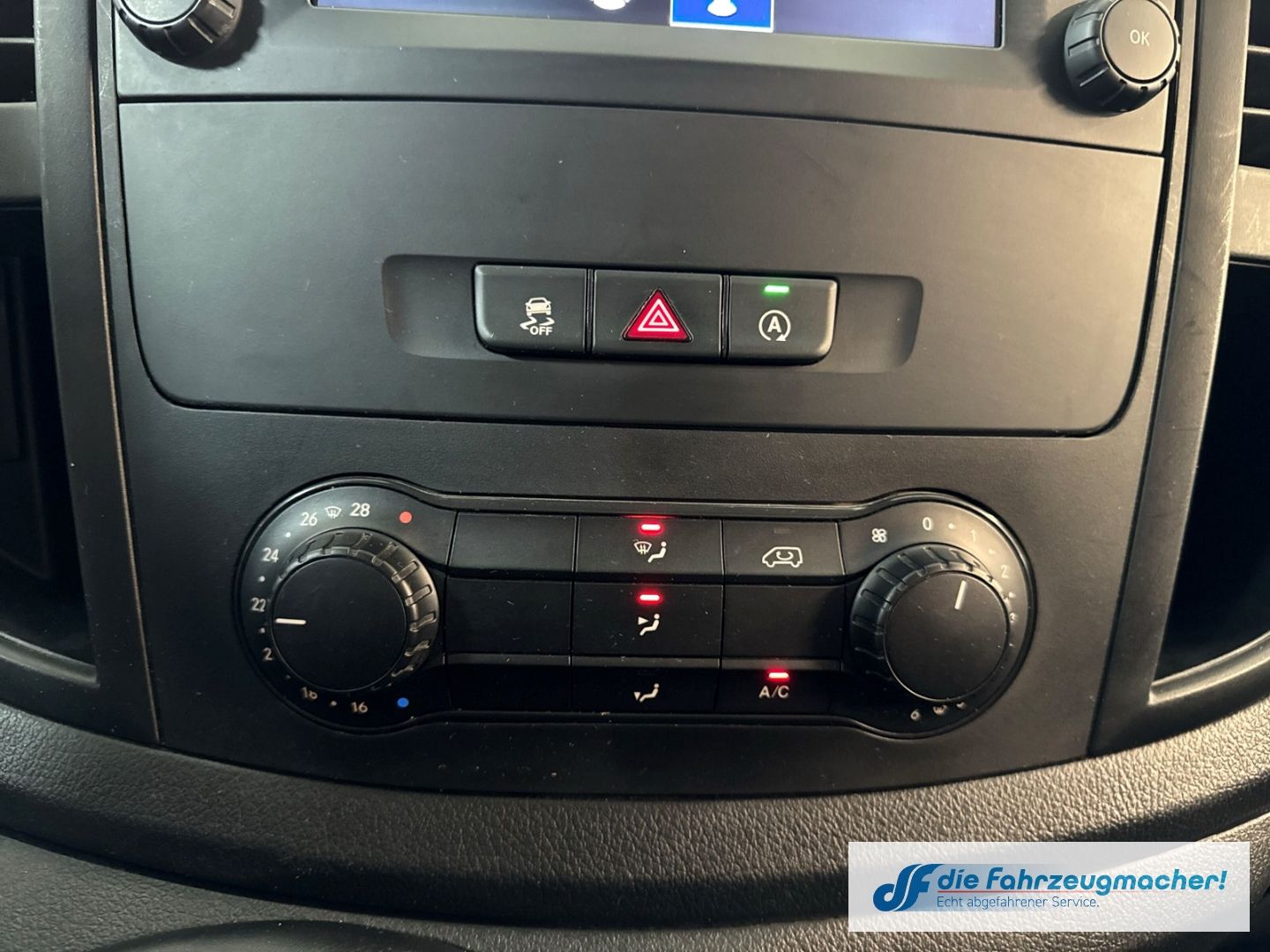 Fahrzeugabbildung Mercedes-Benz Vito Kasten 116 CDI RWD extralang Navi DAB SHZ