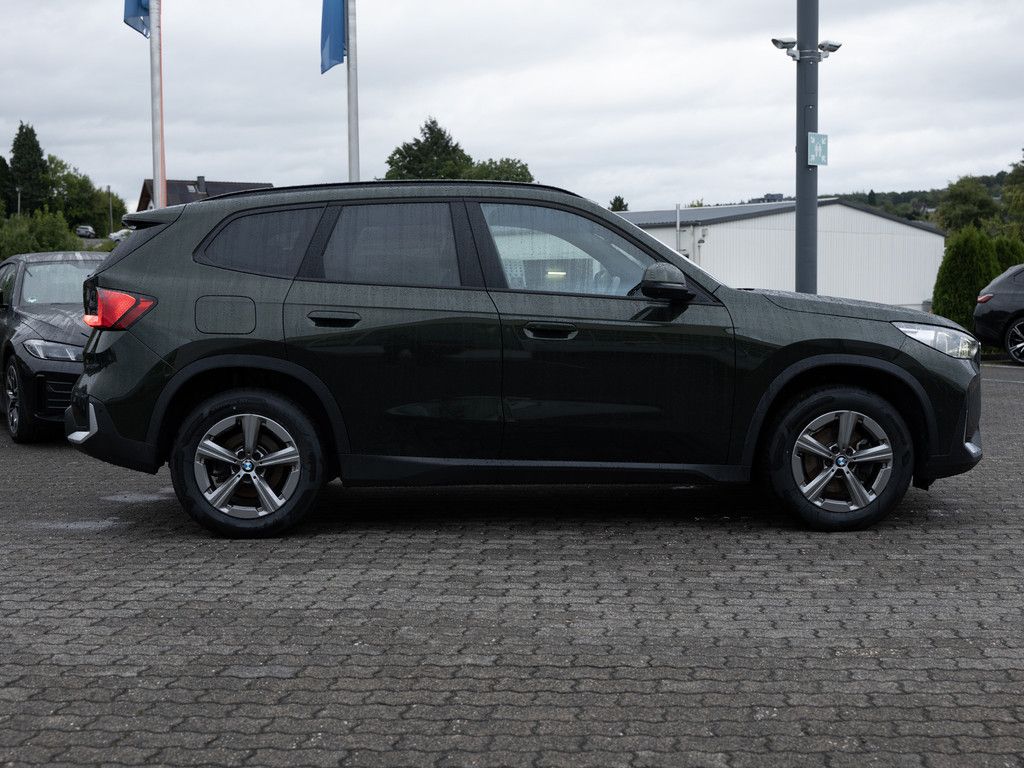 BMW X1 xDrive 20d PANO HUD 360° LED NAVI KAMERA SHZ foto 6
