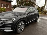 Volkswagen Touareg 3.0 V6 eHybrid 4MOTION Tiptr. Elegan...