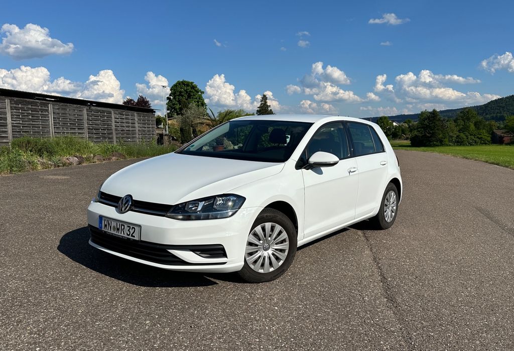 Image of Volkswagen Golf