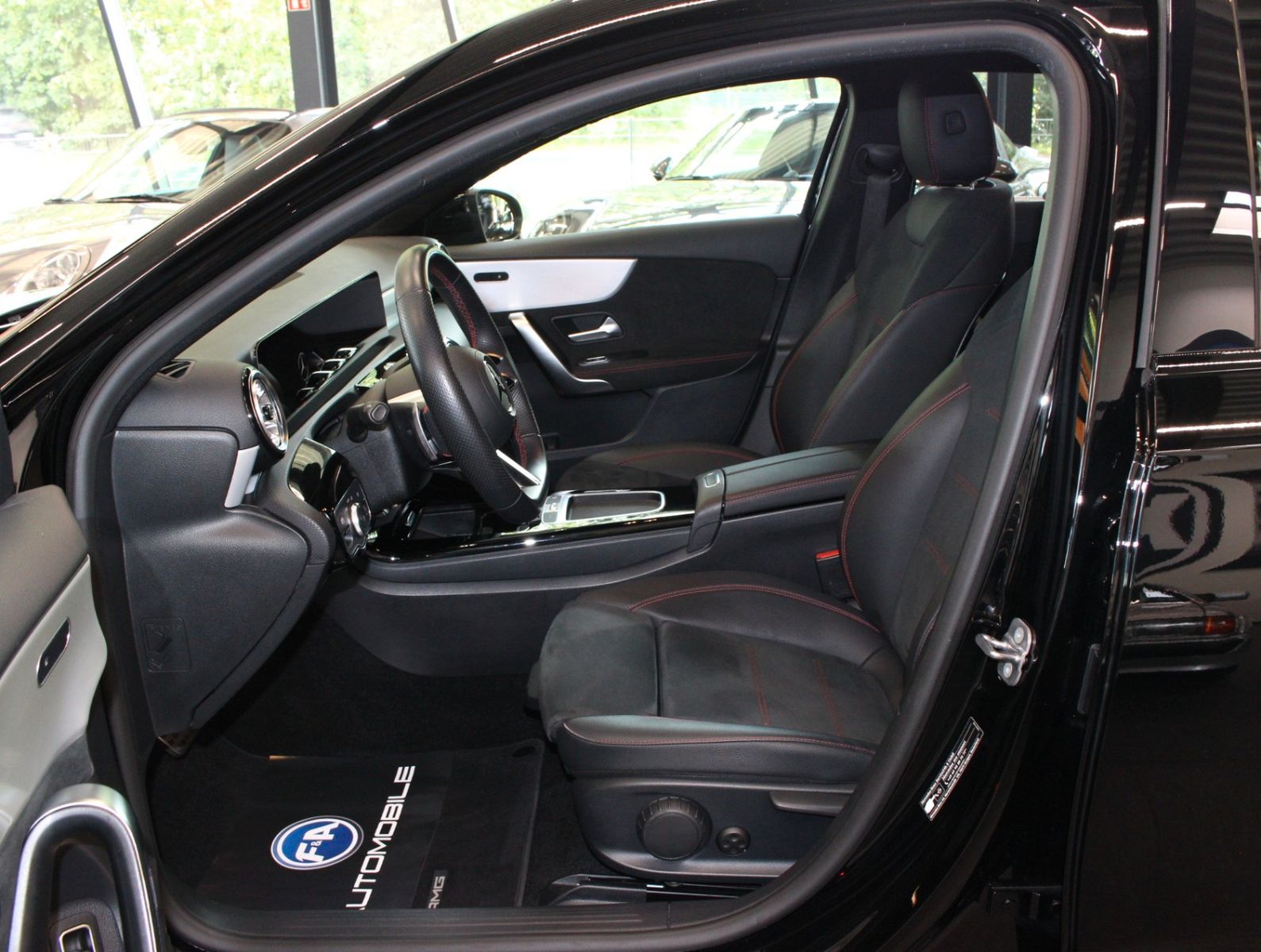 Fahrzeugabbildung Mercedes-Benz A 200 AMG Line Limo*Widescreen*Ambiente*Kamera