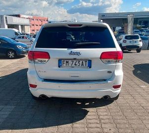 Jeep Grand Cherokee - 6