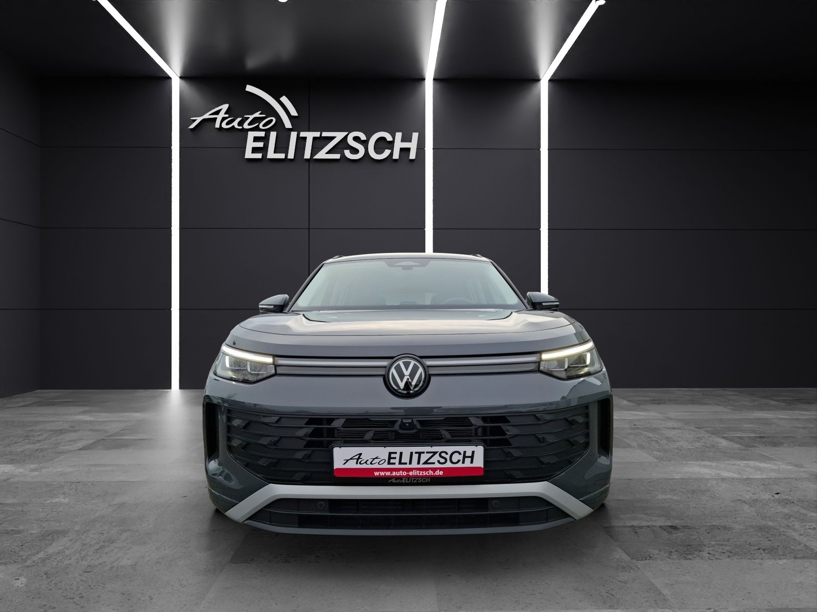 Fahrzeugabbildung Volkswagen Tayron TDI Life DSG 4M 7-Si Matrix AHK Navi AID