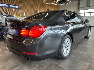 BMW 740 d xDrive *HeadUP*KomfortSitze*Vollauss.*