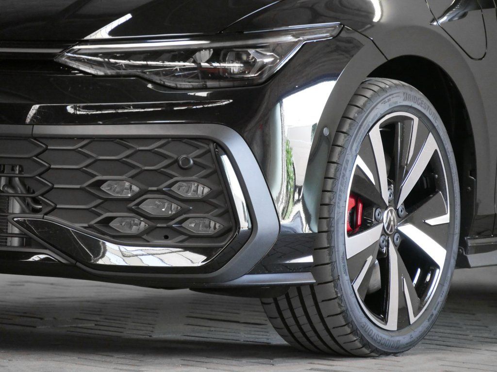 Fahrzeugabbildung Volkswagen Golf GTE 1.5 TSI eHybrid DSG AHK Matrix-LED
