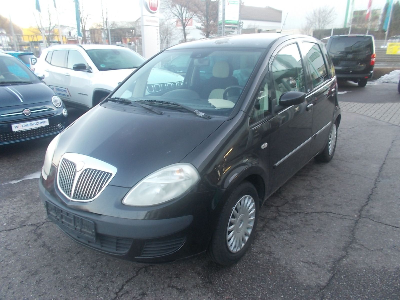 Fahrzeugabbildung Lancia MUSA 1.4 16v Oro DFN *UNFALL* GETRIEBE NEU