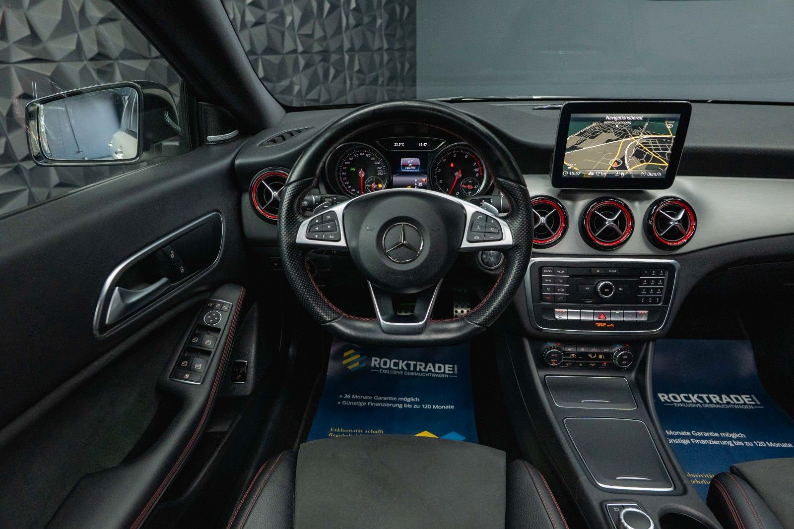Fahrzeugabbildung Mercedes-Benz CLA 250 Shooting Brake 4Matic AMG Night Pano LED