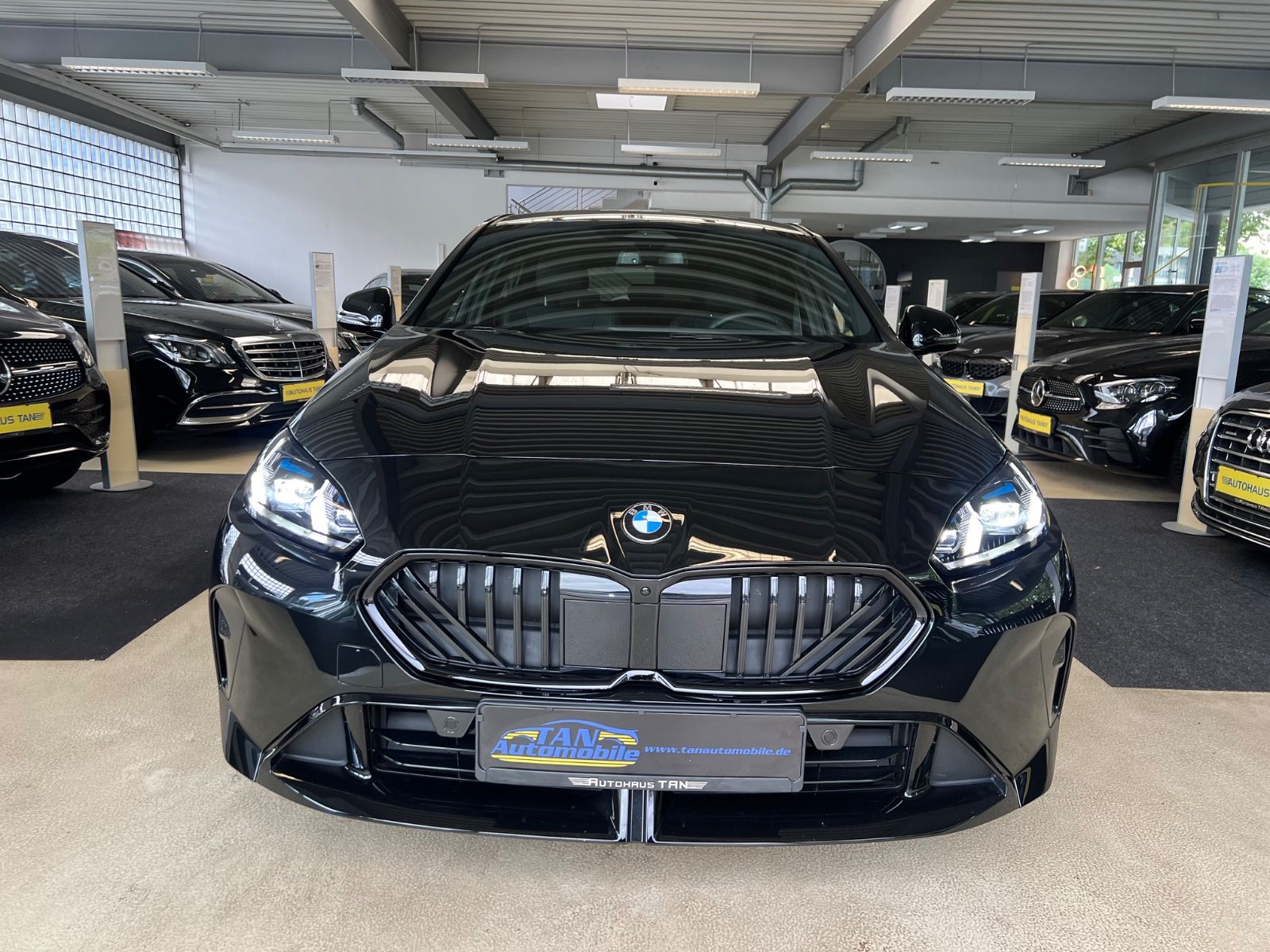 Fahrzeugabbildung BMW 116 M Sport Paket *Harman-Kardon*Kamera*