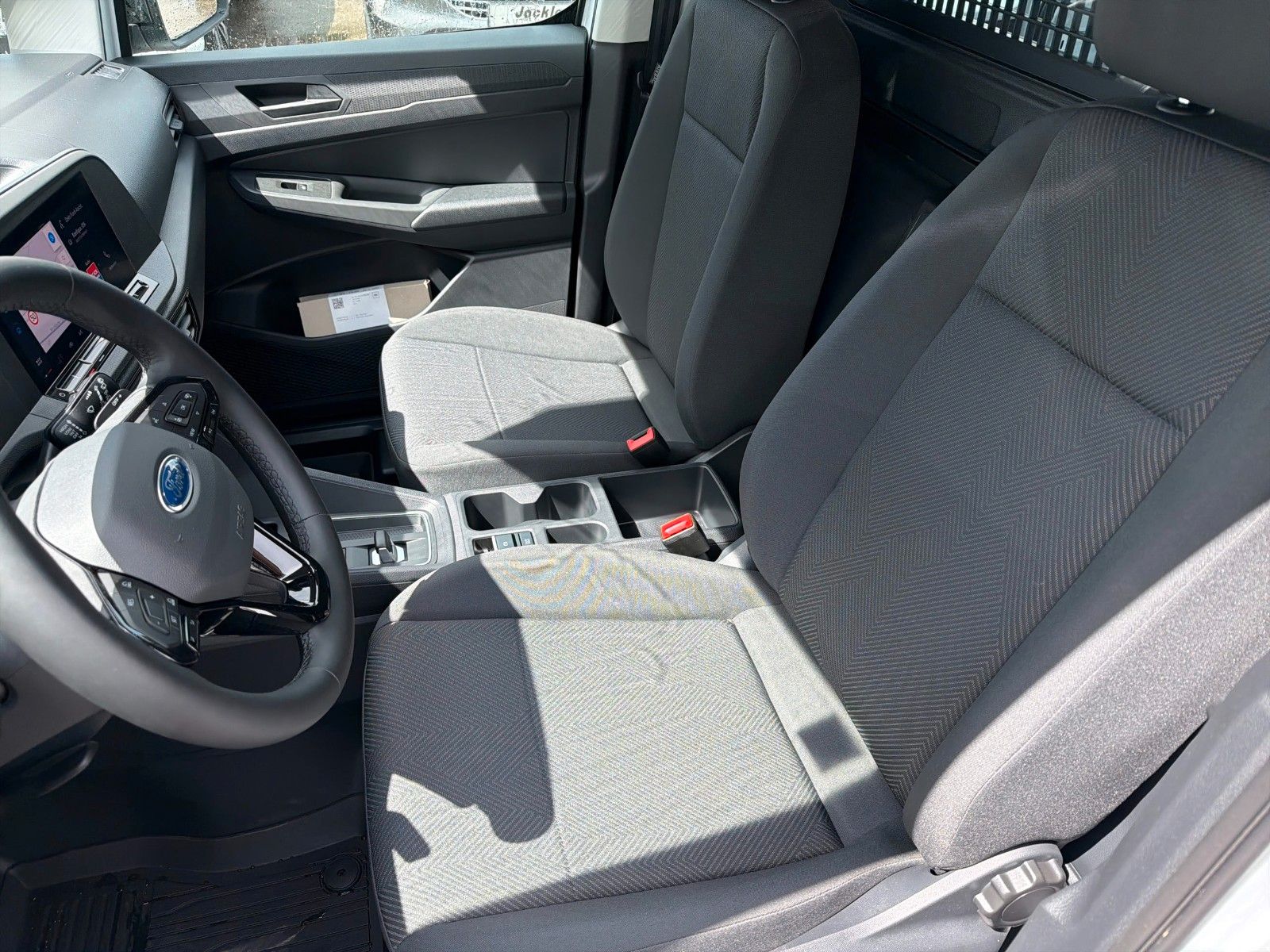 Fahrzeugabbildung Ford Transit Connect Trend L1 Kasten