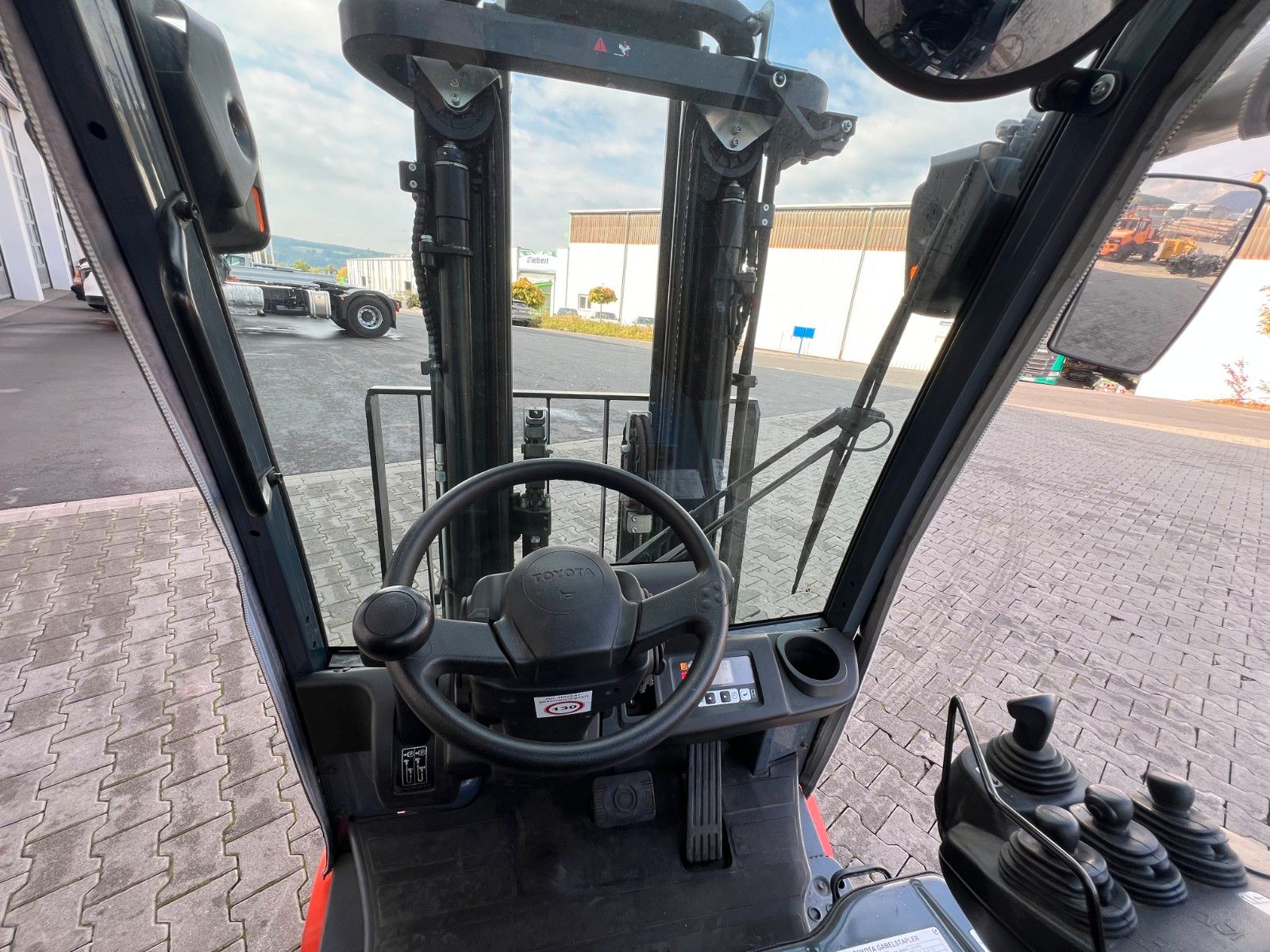 Fahrzeugabbildung Toyota 8FBET15 / Triplex: 4.30m / nur 1.187h! / SS