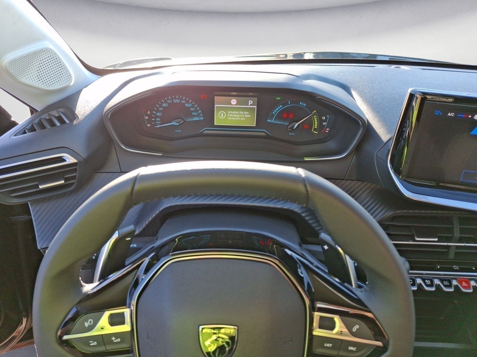 Peugeot 208 - Bild 10