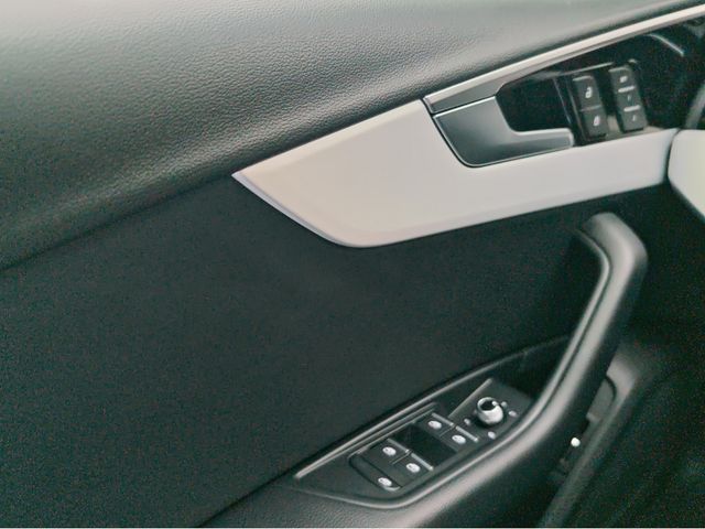 A4 Avant 40 TFSI quattro S line