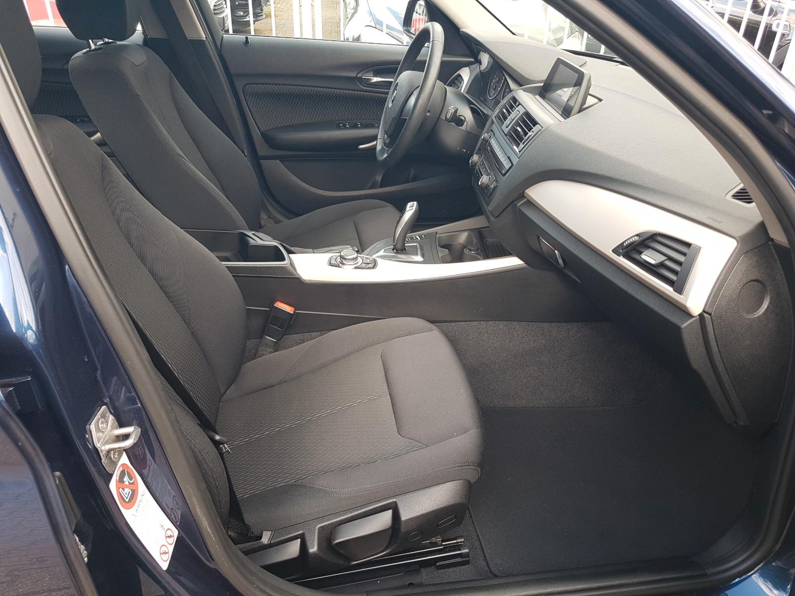 BMW 116i Automatik 1.Hand eGlasdach Navi Sitzheizg.