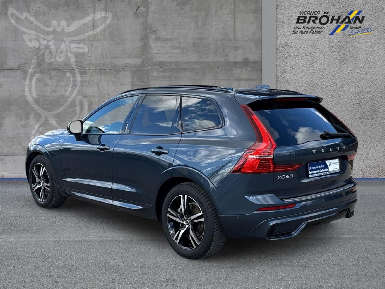 Fahrzeugabbildung Volvo XC60 R Design Recharge Plug-In Hybrid AWD