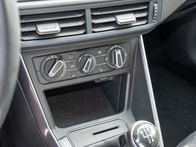 Polo 1.0 TSI IQ.DRIVE KLIMA PDC SHZ NAVI ACC