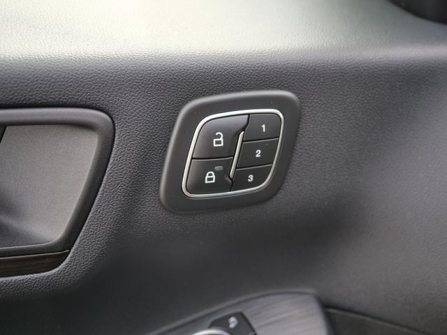 Ford Kuga Plug-In Hybrid Vignale LED Kamera Leder
