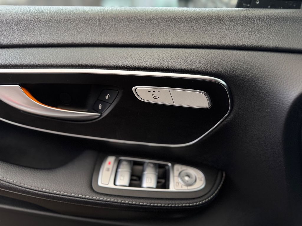 Mercedes-Benz V 300 V300 d AVANTGARDE EDITION 360°Kam+LED+STANDHEIZ. – Ansicht 32