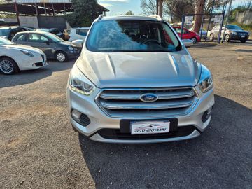 Ford Kuga - 2