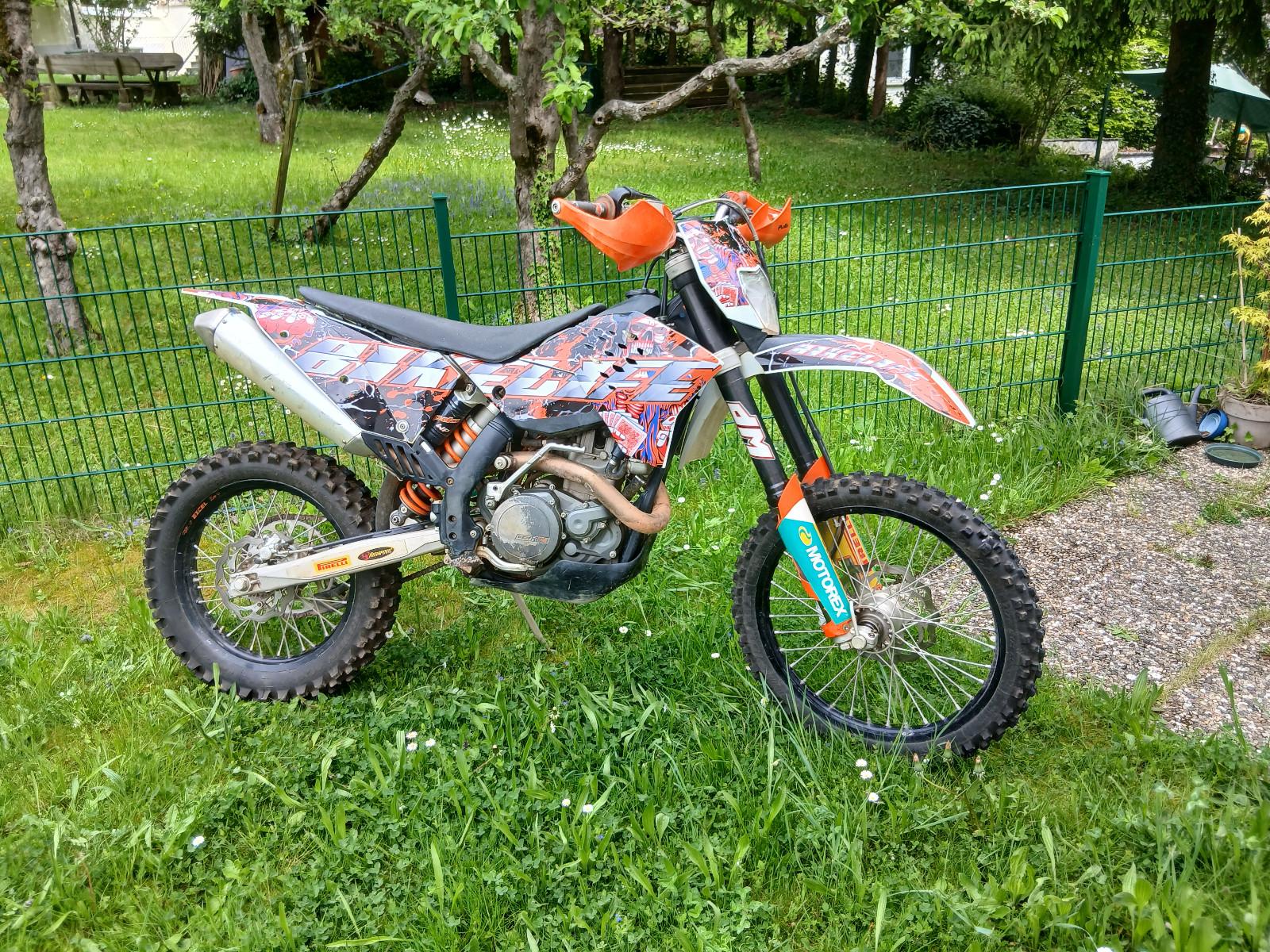 KTM EXC 2007 — вигляд ззаду