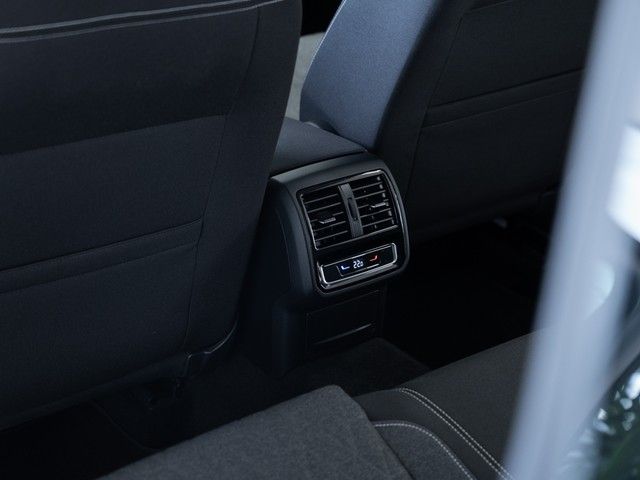 Passat Variant Business TSI DSG AHK Soundsystem