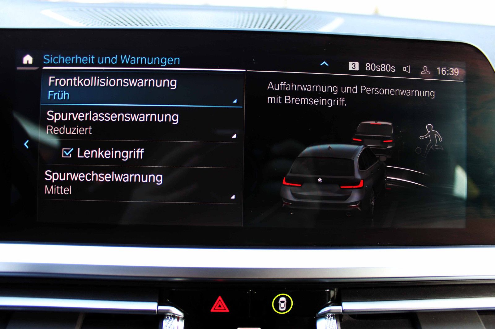 Fahrzeugabbildung BMW 320e Touring Sport-Line LED PANO ACC SHZ CarPlay
