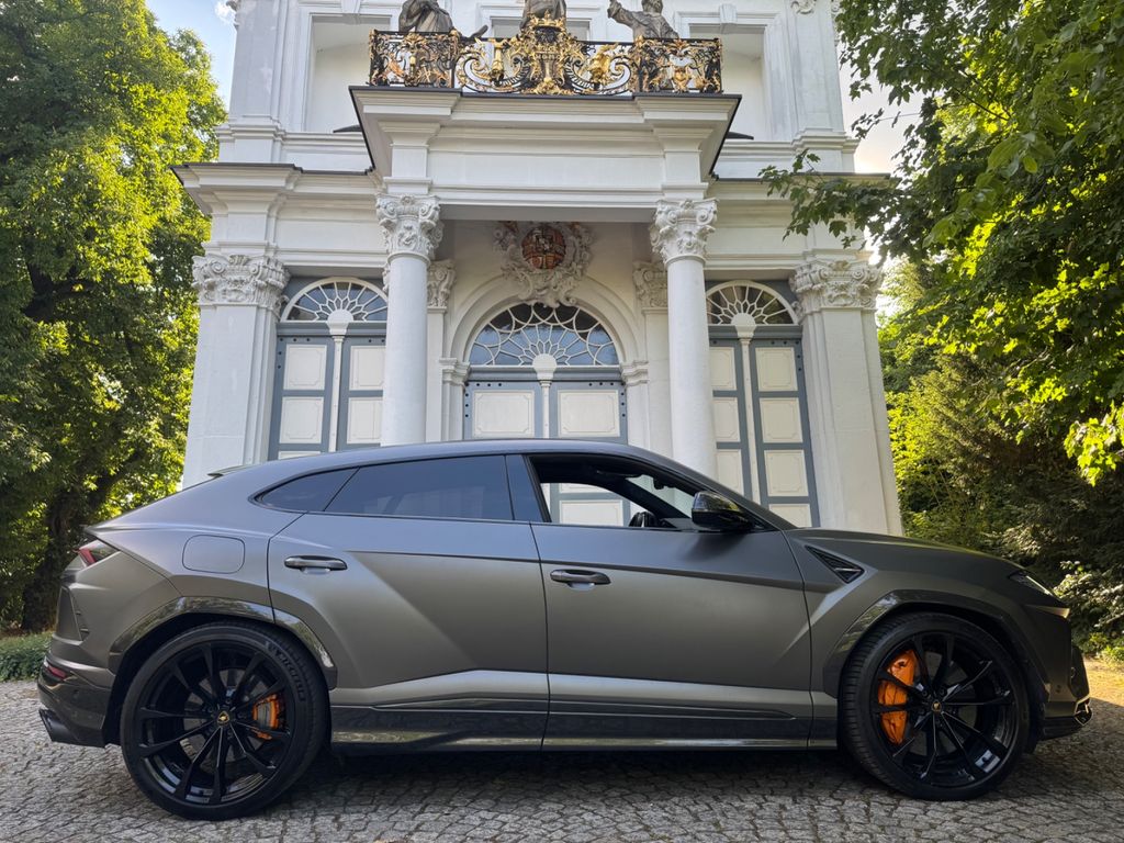 Image of Lamborghini Urus