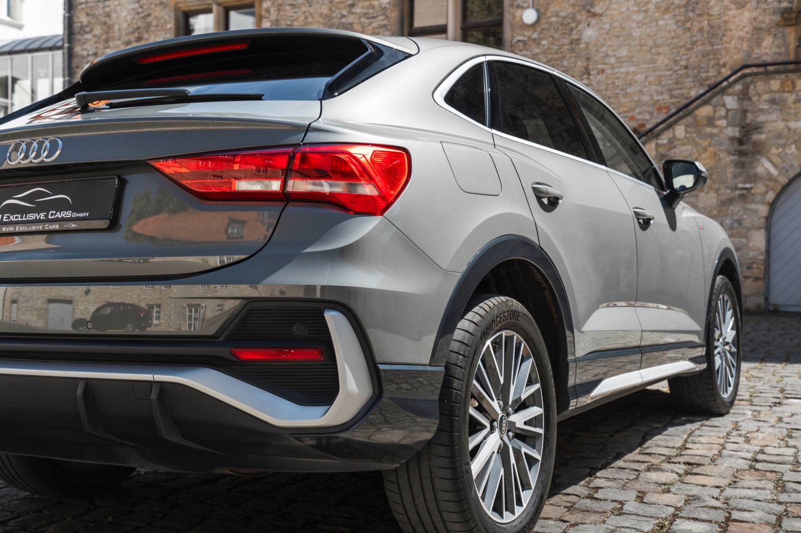 Fahrzeugabbildung Audi Q3 Sportback 45 TFSI e S-Line ACC LED GARANTIE