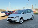 Volkswagen Sharan 2.0 TDI Highline DSG *Standh*AHK*7-Sitze* - weiße Volkswagen Sharan