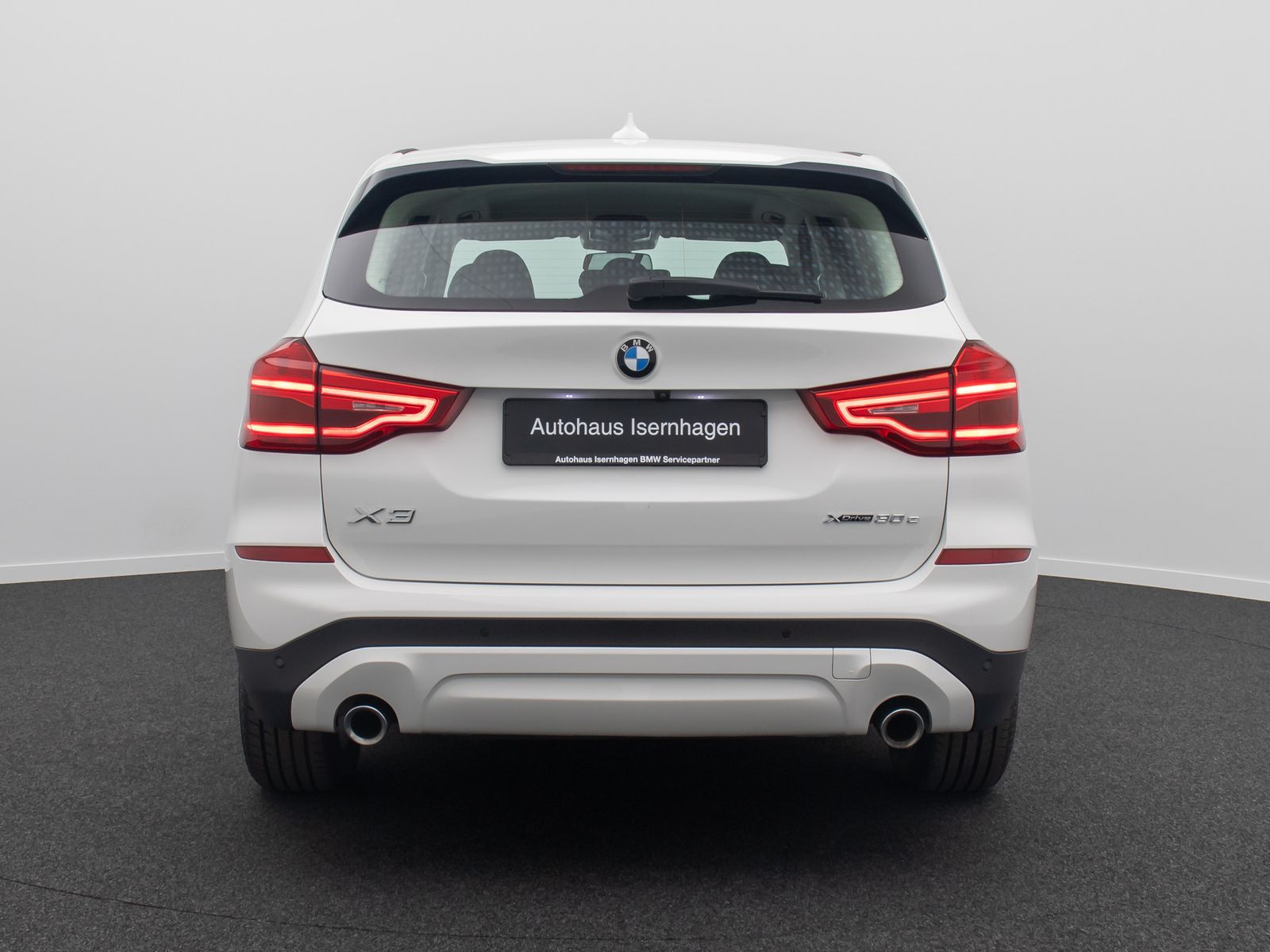 Fahrzeugabbildung BMW X3 xD30e ACC 360°FernlichtAss HiFi Alarm HUD DAB